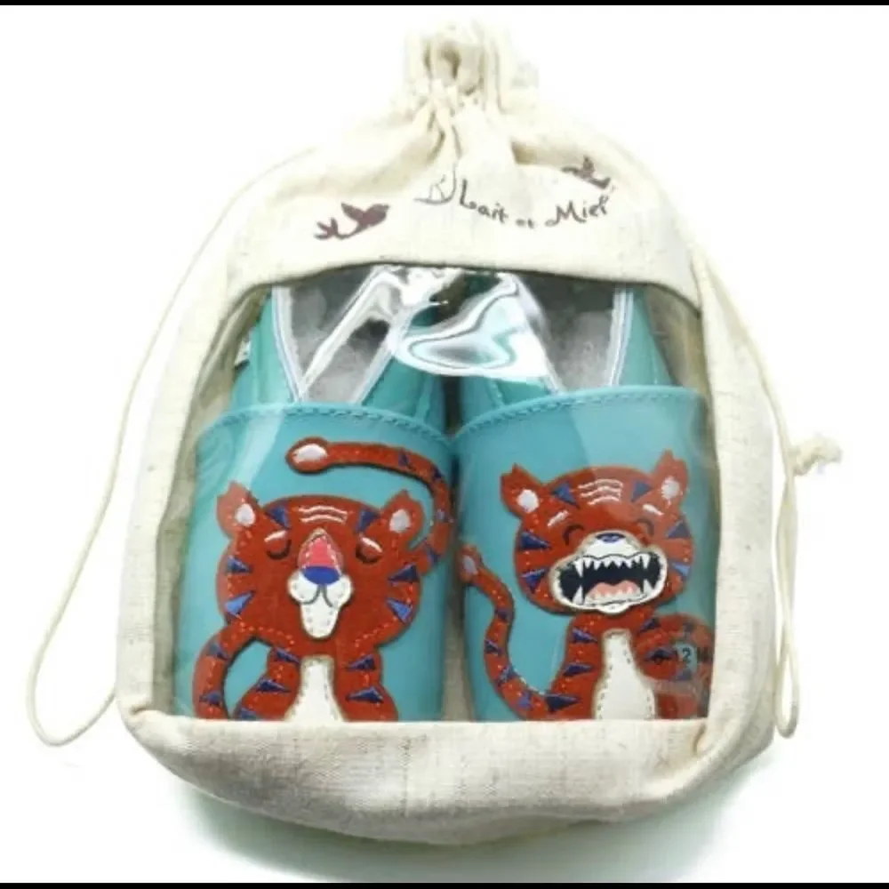 Baby leather slippers - Tiger - * Soft sole leather shoes for Infants